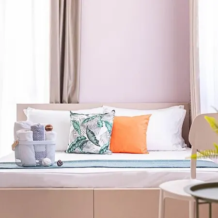 14 - & Access Apartmán Himarë